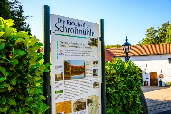 Informatiebord in de Duitse stad Wegberg