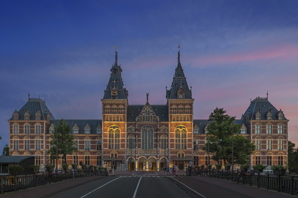 Het Rijksmuseum in Amsterdam